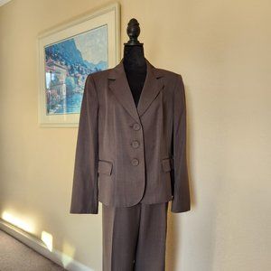 Pant Suit - Women's - Le Suit Separates